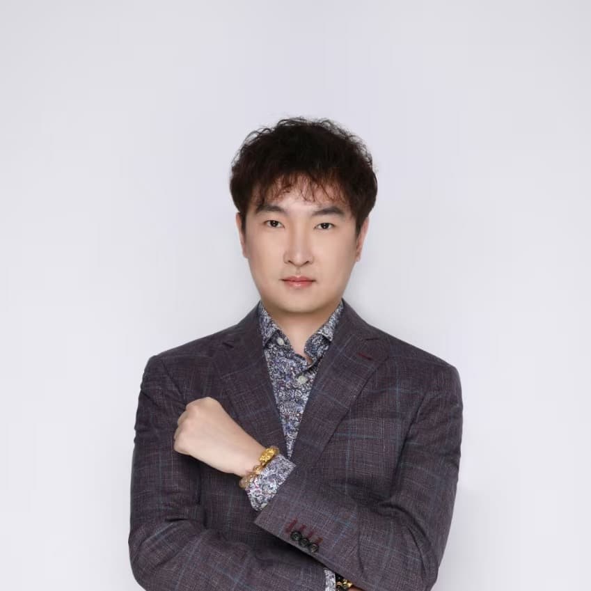 Raven Sun, System & AI Engineer, CIO